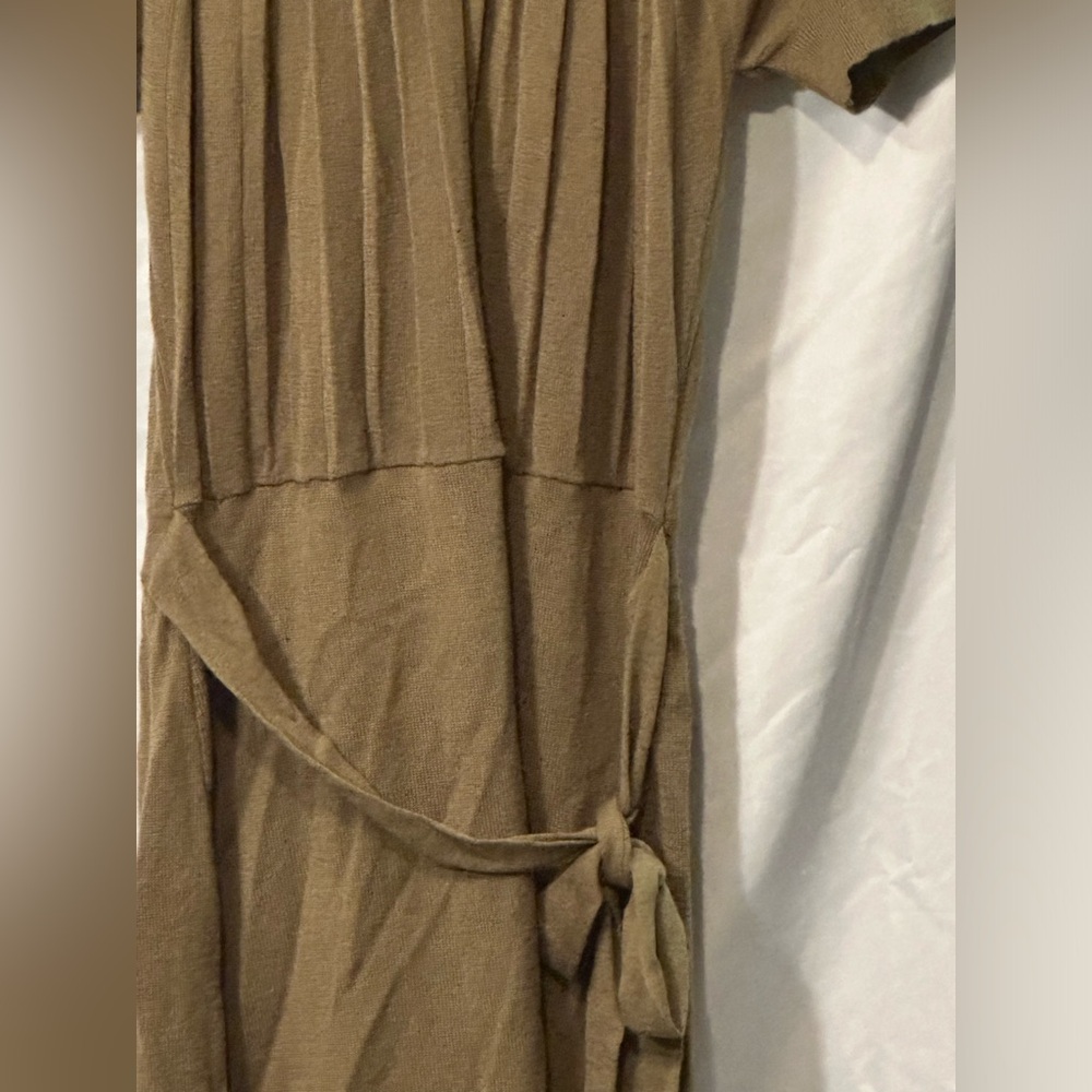 NWOT Ann Taylor LOFT medium knit dark green women’s dress - Picture 2 of 3